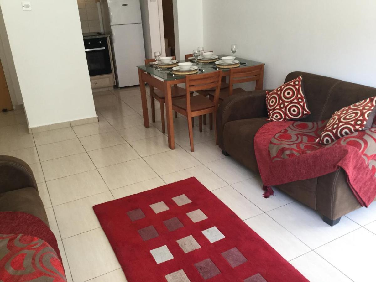 Poolside 2 Bedroom Apt, Paphos Riviera, Universal Area Extérieur photo